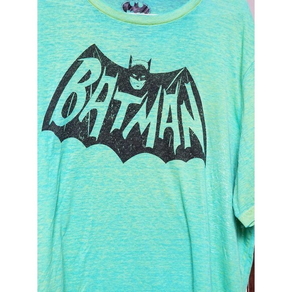 Batman Graphic T-Shirt Size 2XL DC Comics Cartoon Superhero Black Classic Logo - Picture 2 of 3